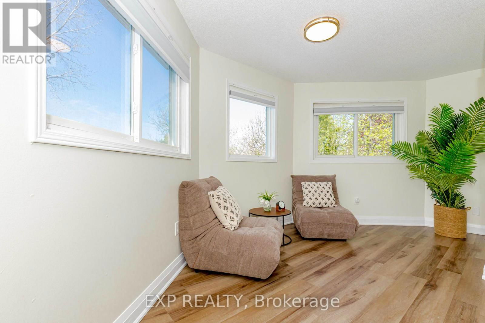 33 MEAGHAN STREET Image 28