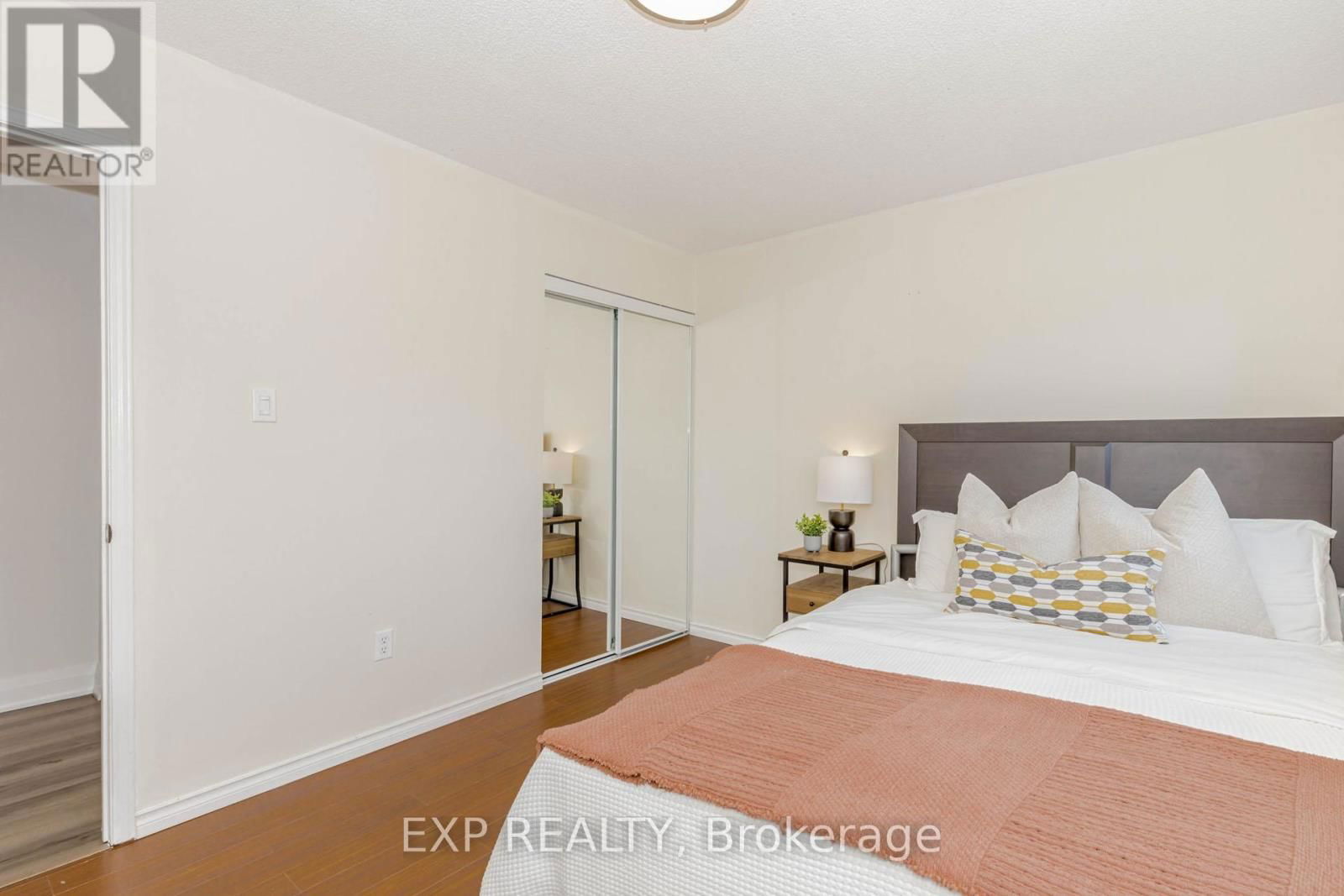 33 MEAGHAN STREET Image 31