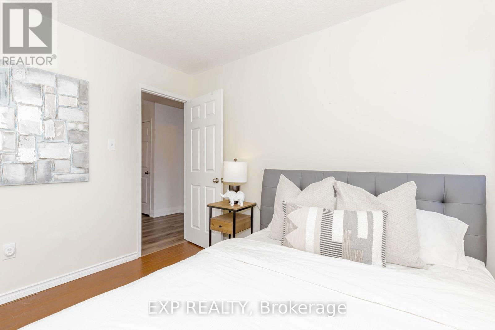 33 MEAGHAN STREET Image 35