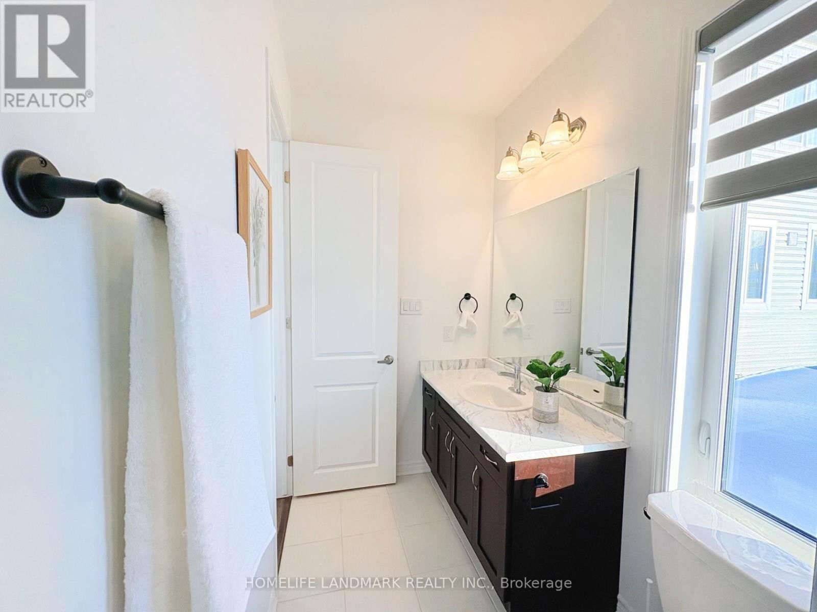 29 DYER CRESCENT Image 24