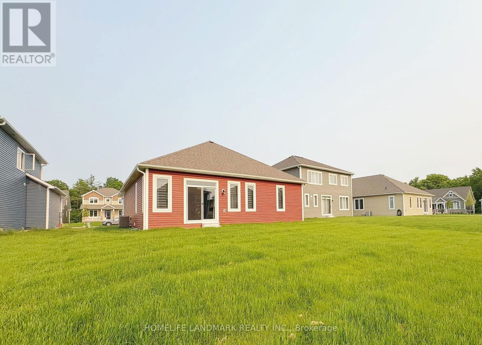 29 DYER CRESCENT Image 36