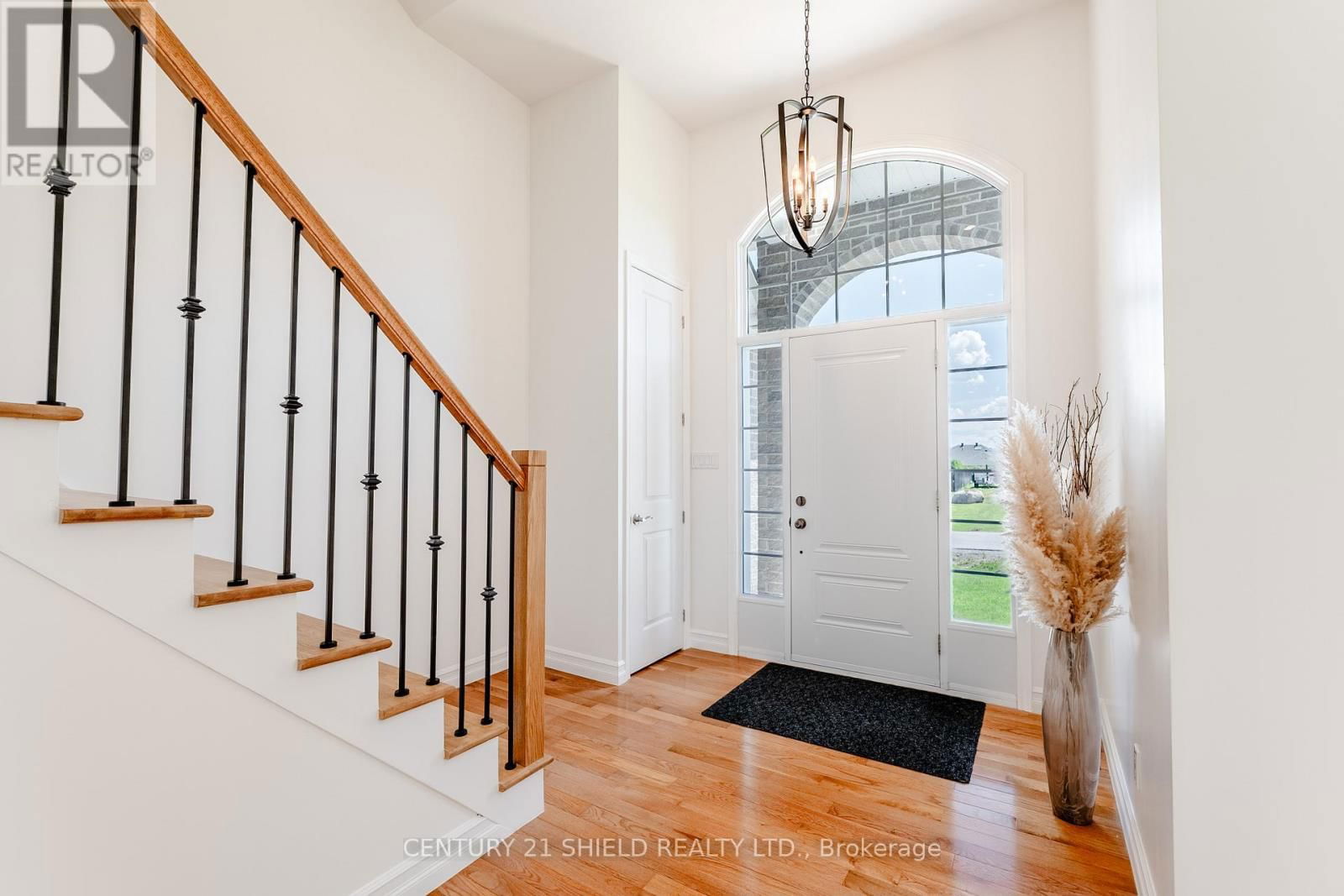 10 STRATFORD BOULEVARD Image 19