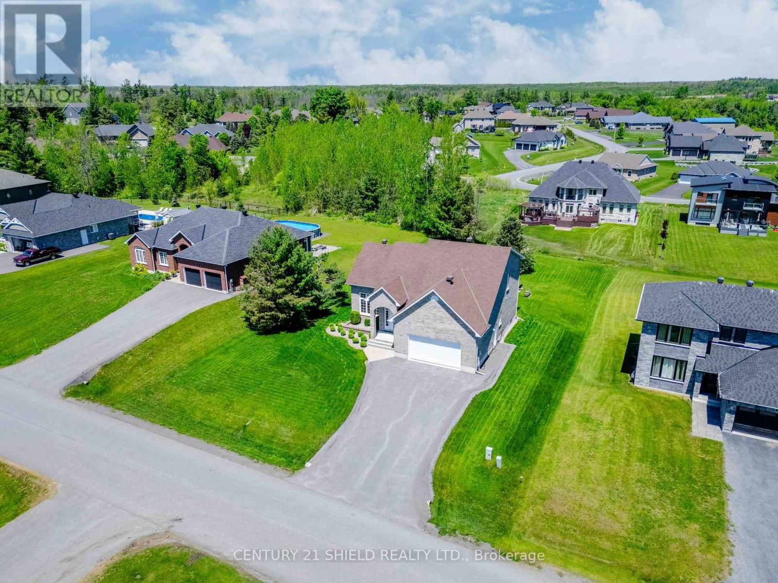 10 STRATFORD BOULEVARD Image 4