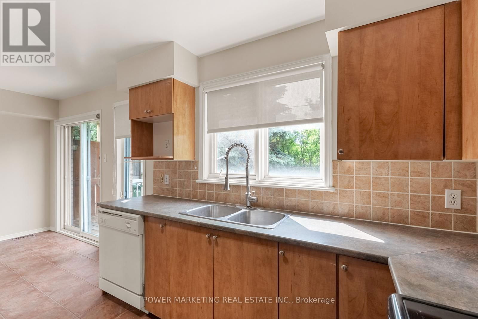 10 - 1701 BLOHM DRIVE Image 15