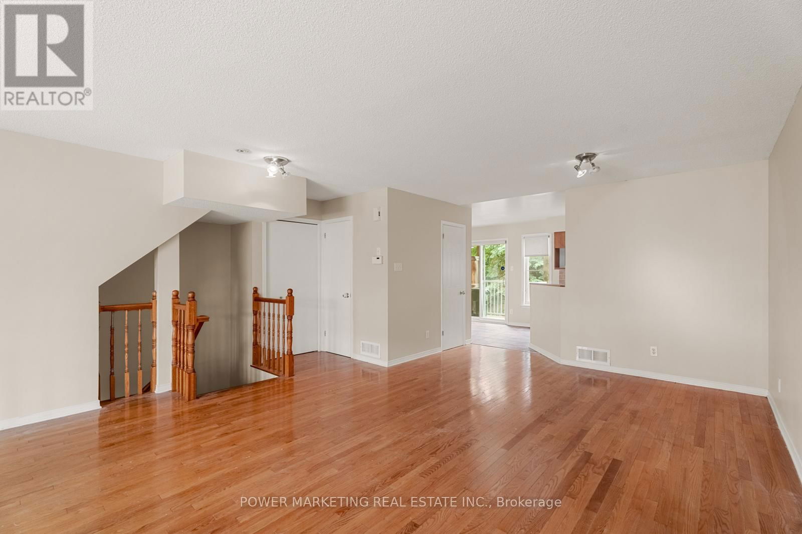 10 - 1701 BLOHM DRIVE Image 9