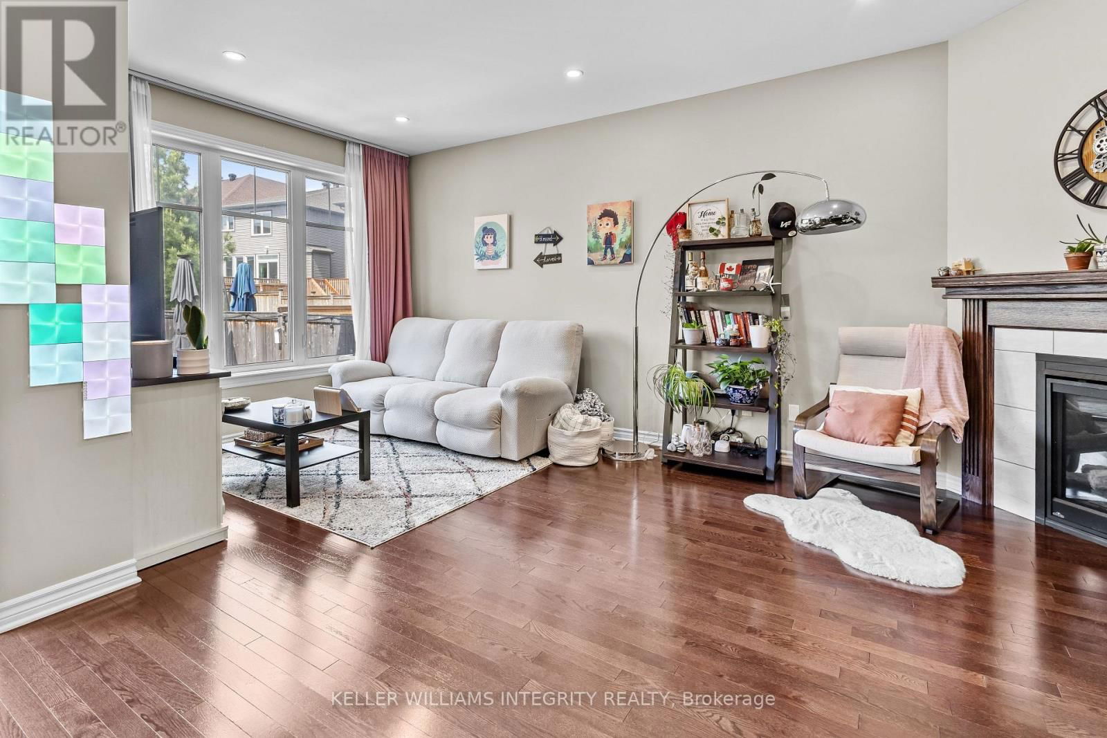 313 WARMSTONE DRIVE Image 14