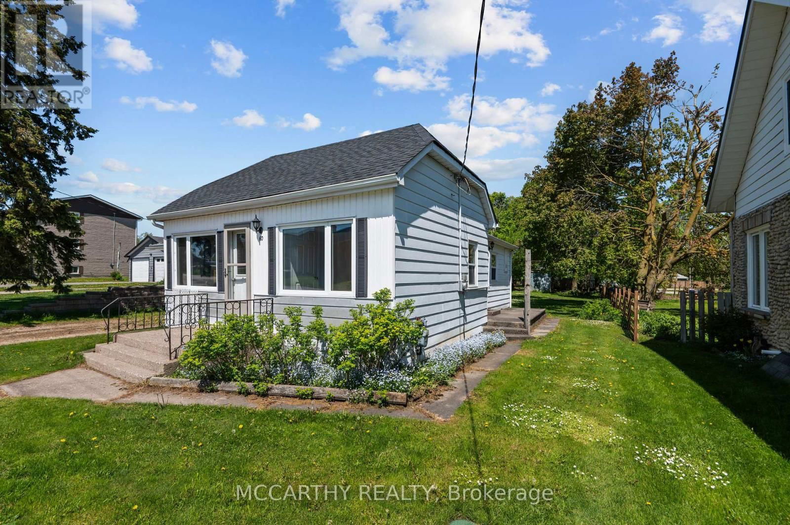 60 OWEN SOUND STREET Image 1