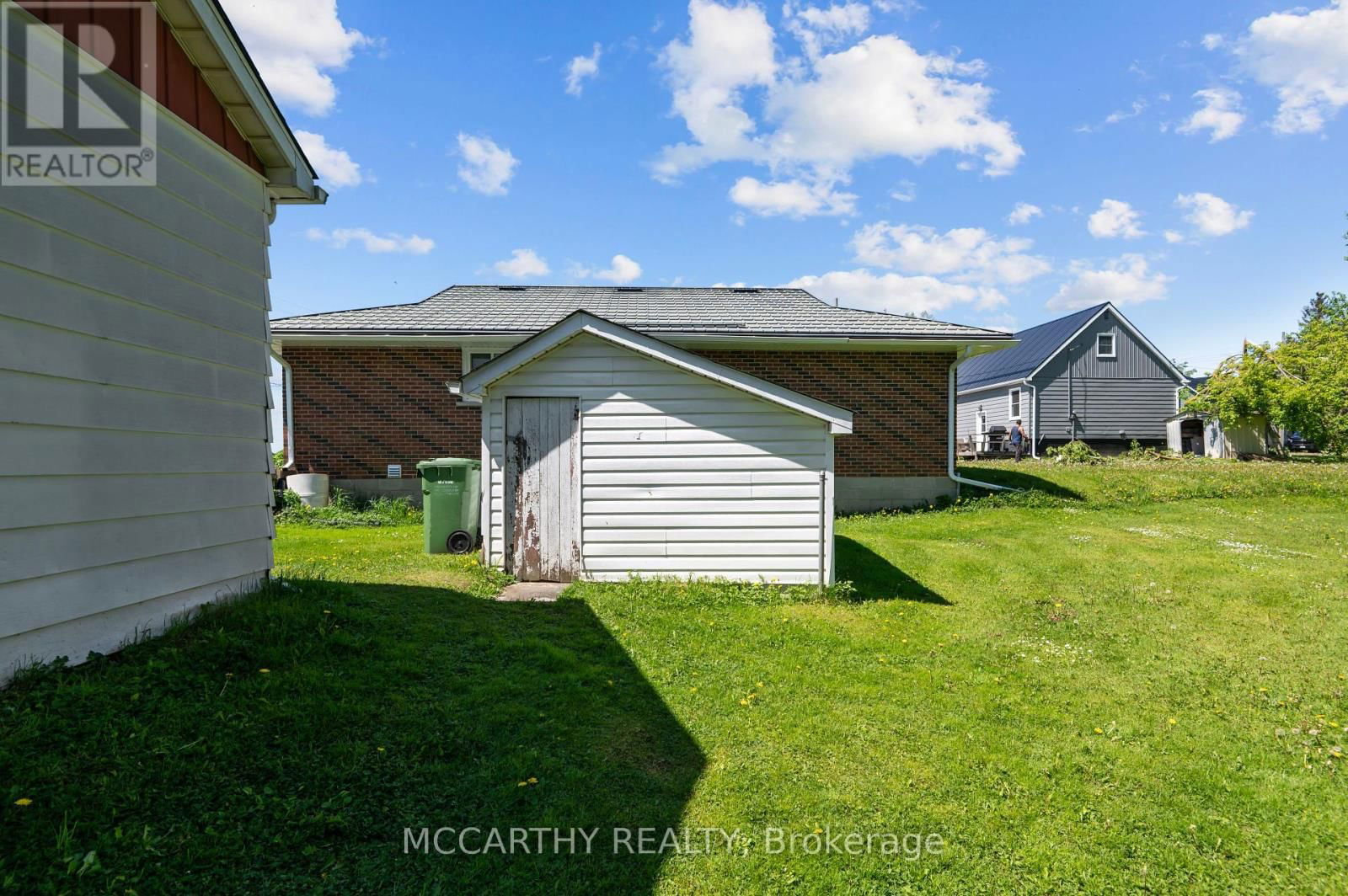 60 OWEN SOUND STREET Image 11