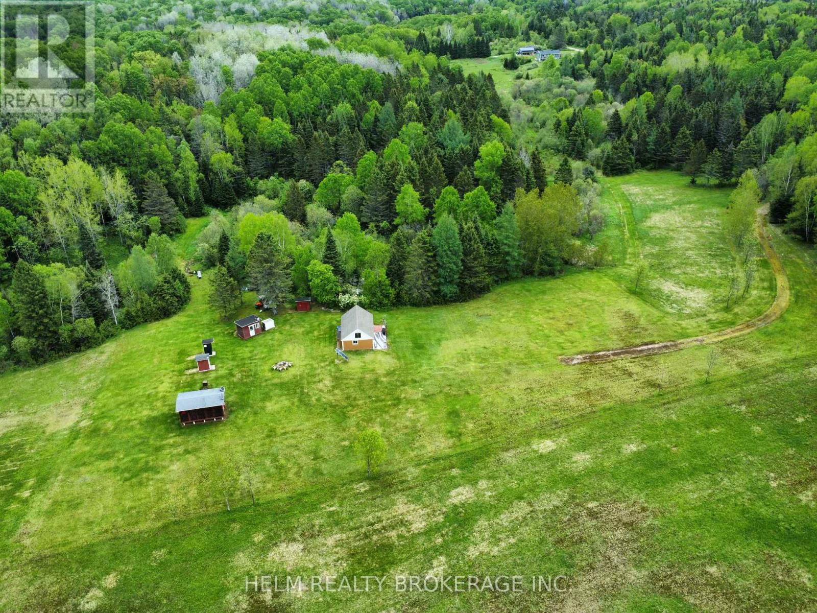 839 GRAND DESERT ROAD Image 18