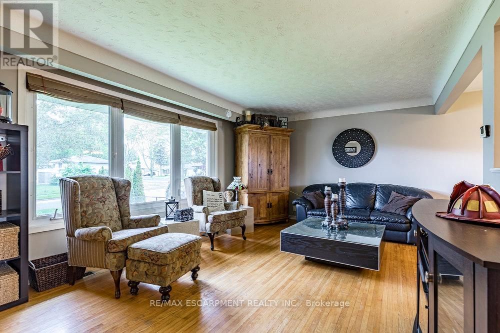 6871 CORWIN CRESCENT Image 4
