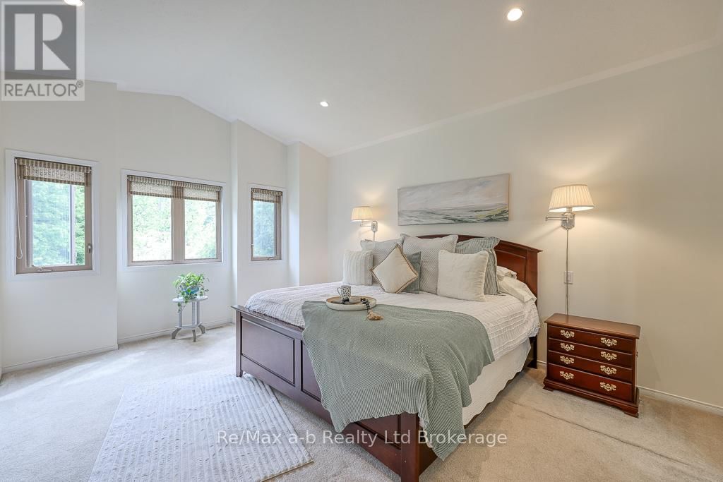 27 SHELTON DRIVE Image 16