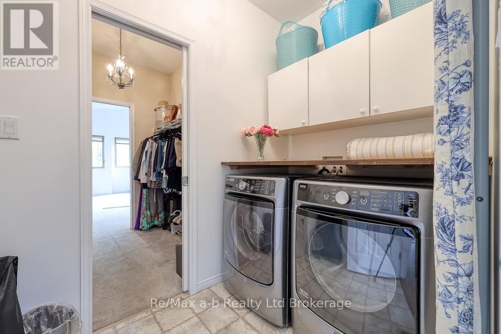 27 SHELTON DRIVE Image 19