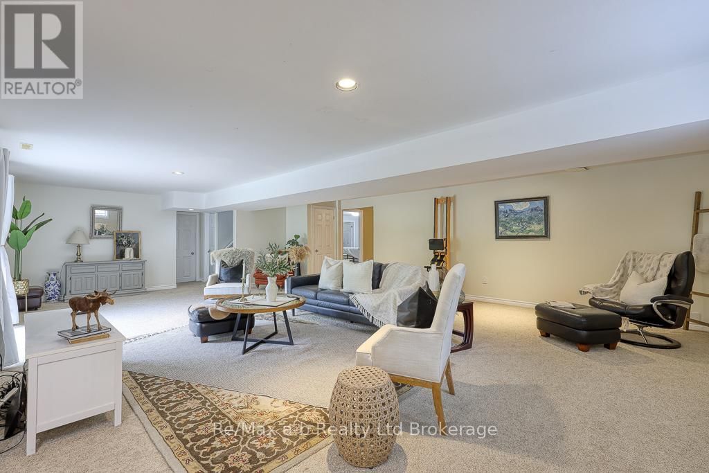 27 SHELTON DRIVE Image 27