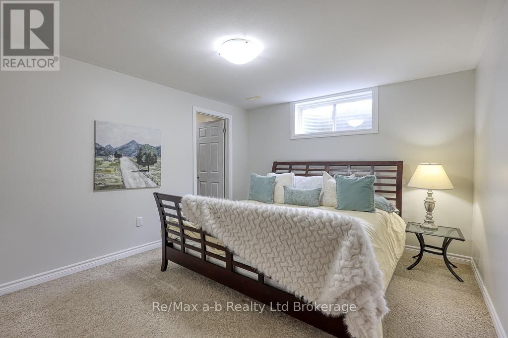 27 SHELTON DRIVE Image 29