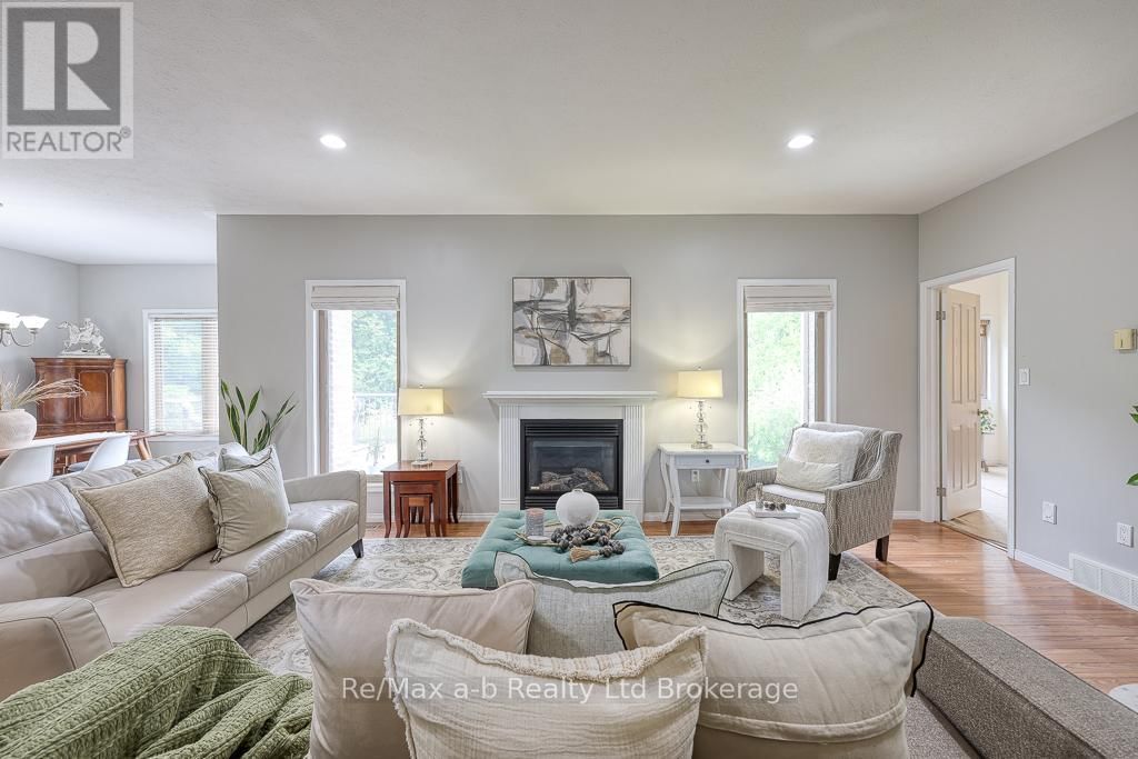27 SHELTON DRIVE Image 3
