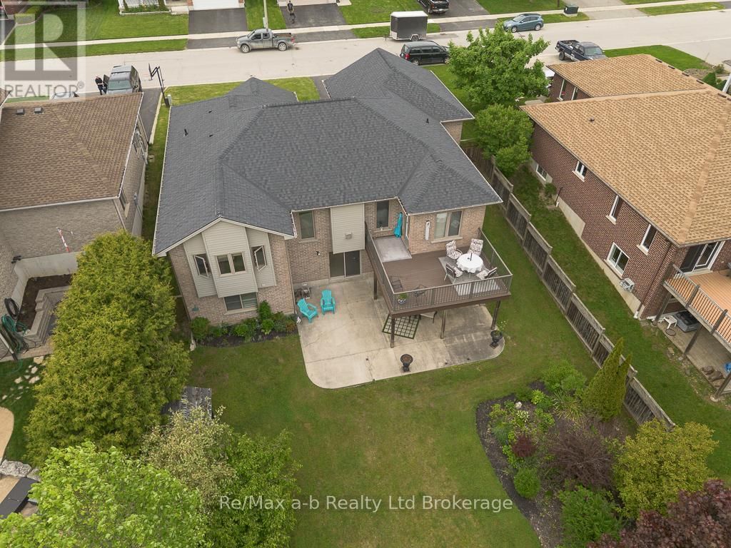 27 SHELTON DRIVE Image 35