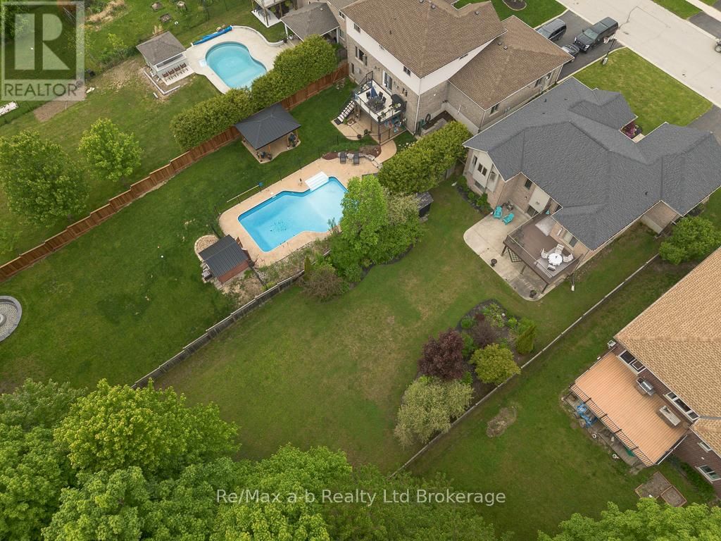 27 SHELTON DRIVE Image 37