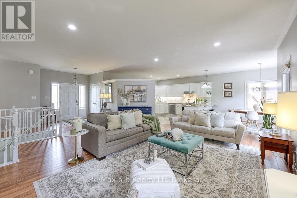 27 SHELTON DRIVE Image 5