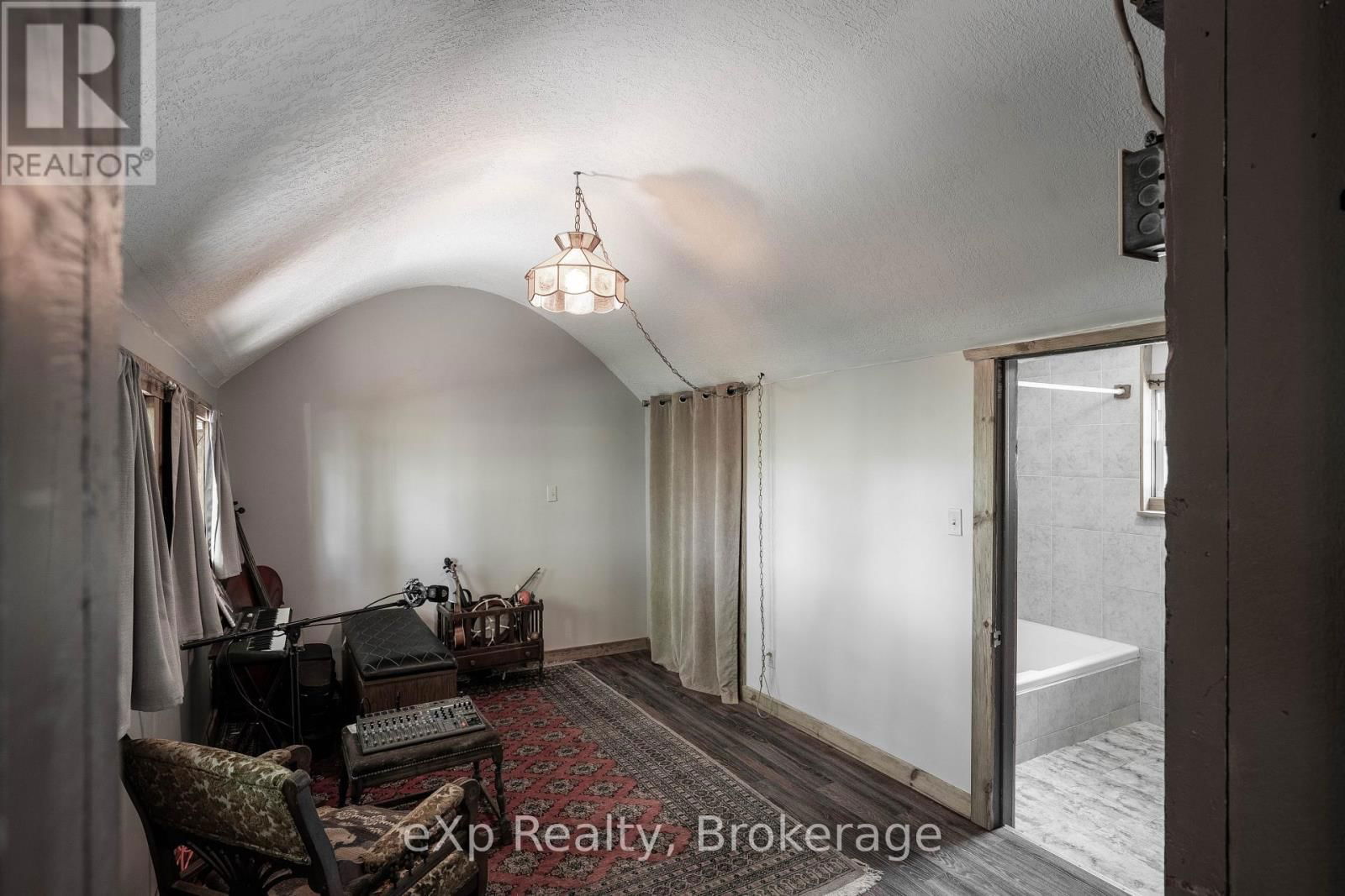 442183 CONCESSION 21 CORNERS Image 44