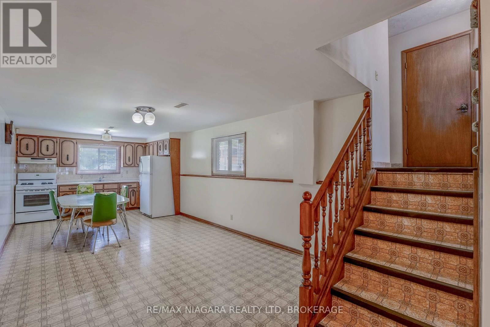 4372 LATINA CRESCENT Image 21