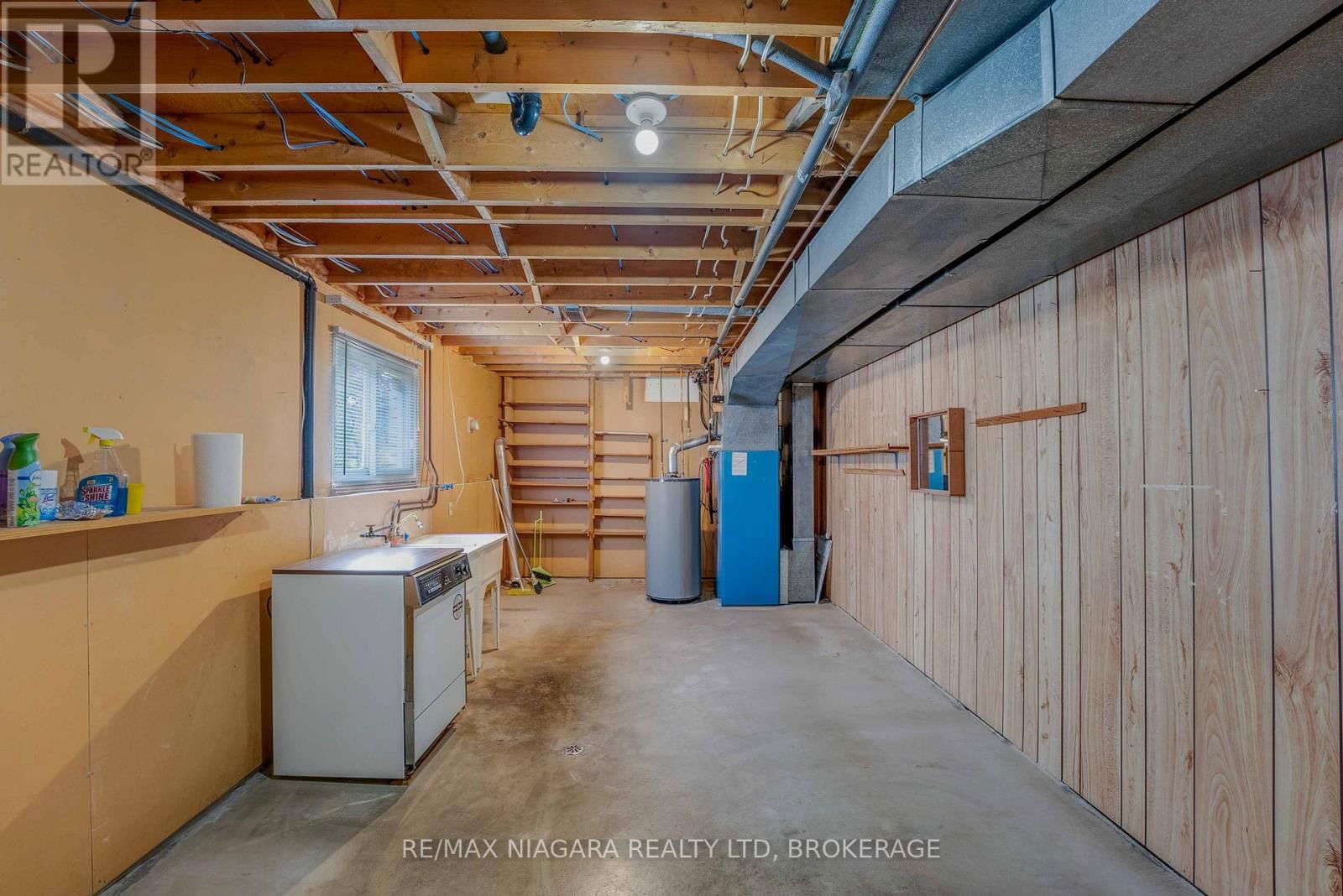 4372 LATINA CRESCENT Image 28