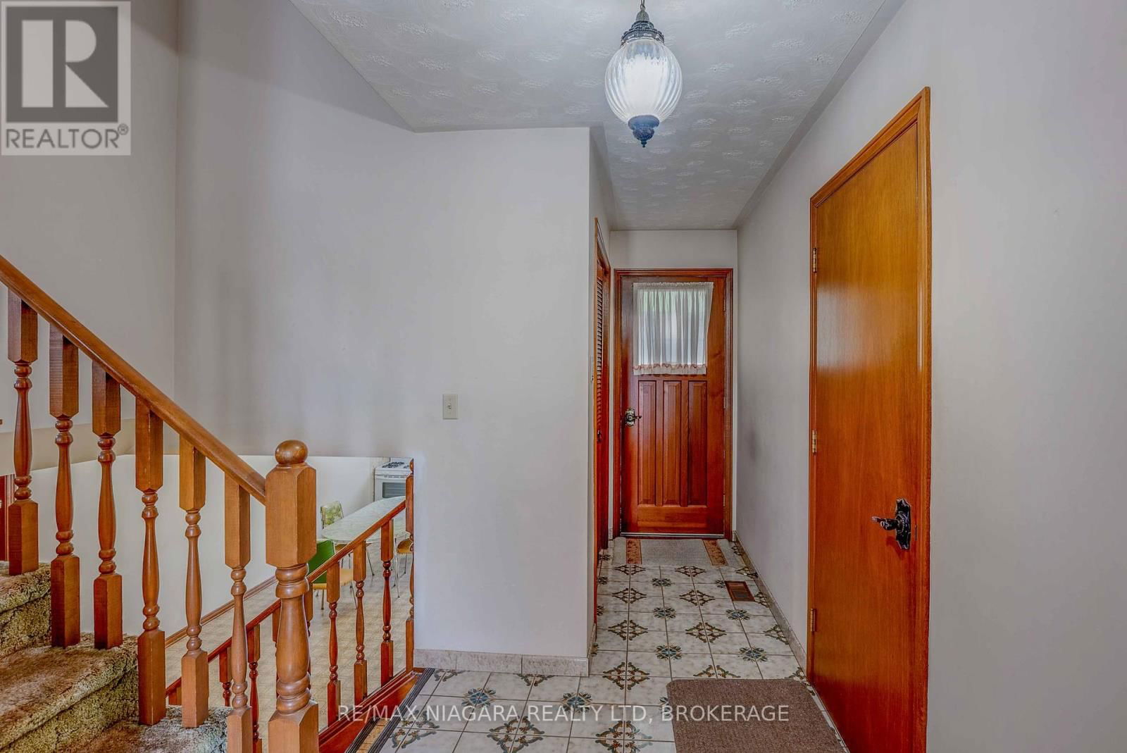 4372 LATINA CRESCENT Image 5