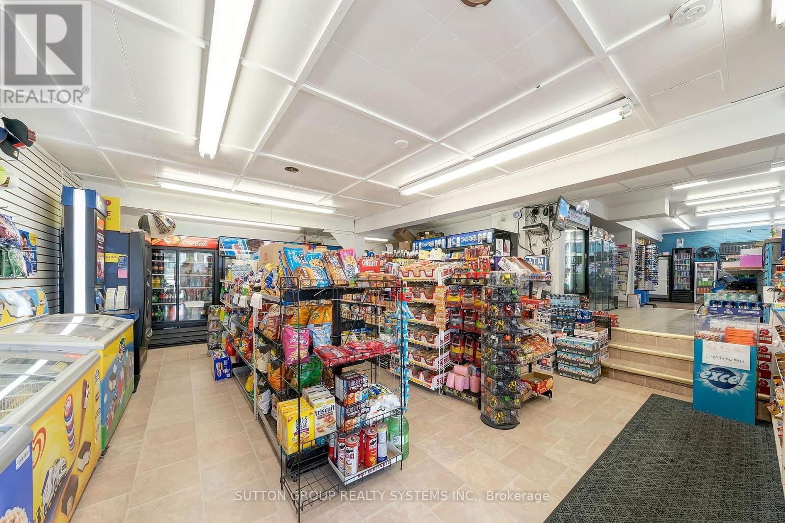 58 SOUTHWORTH STREET NORTH Image 3