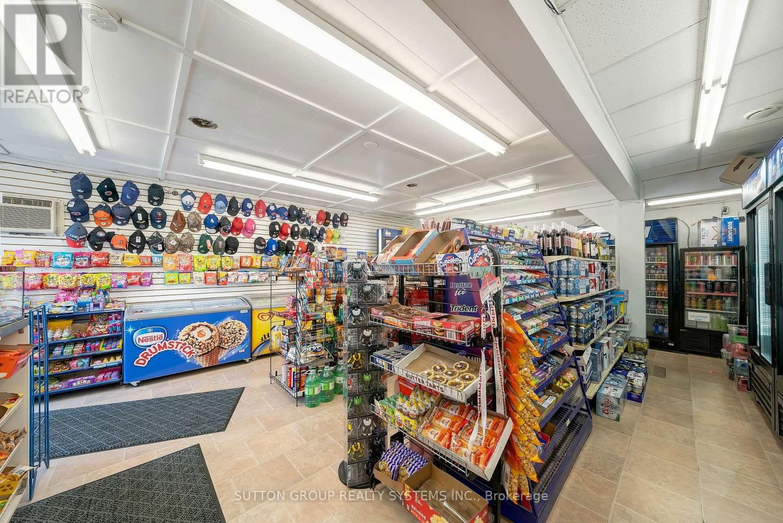 58 SOUTHWORTH STREET NORTH Image 5
