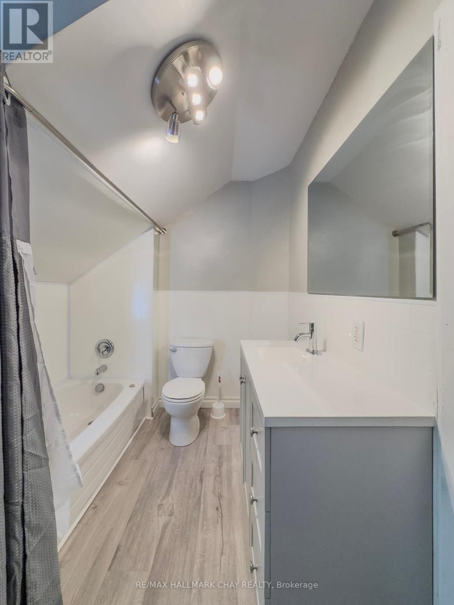 635 FIRST STREET SOUTH Image 18