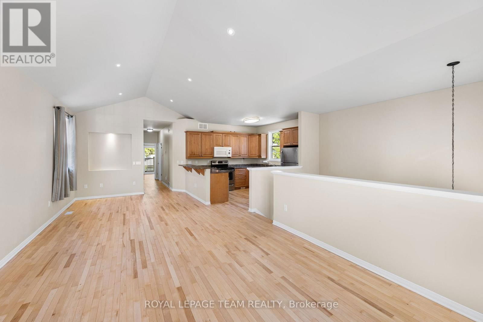 2911 AHEARN AVENUE Image 5