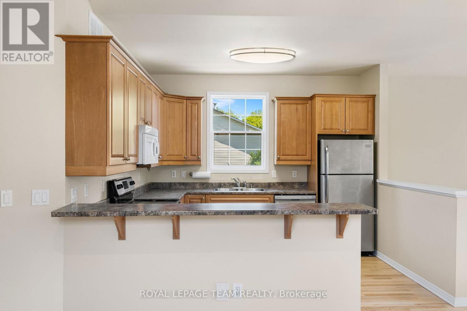 2911 AHEARN AVENUE Image 9
