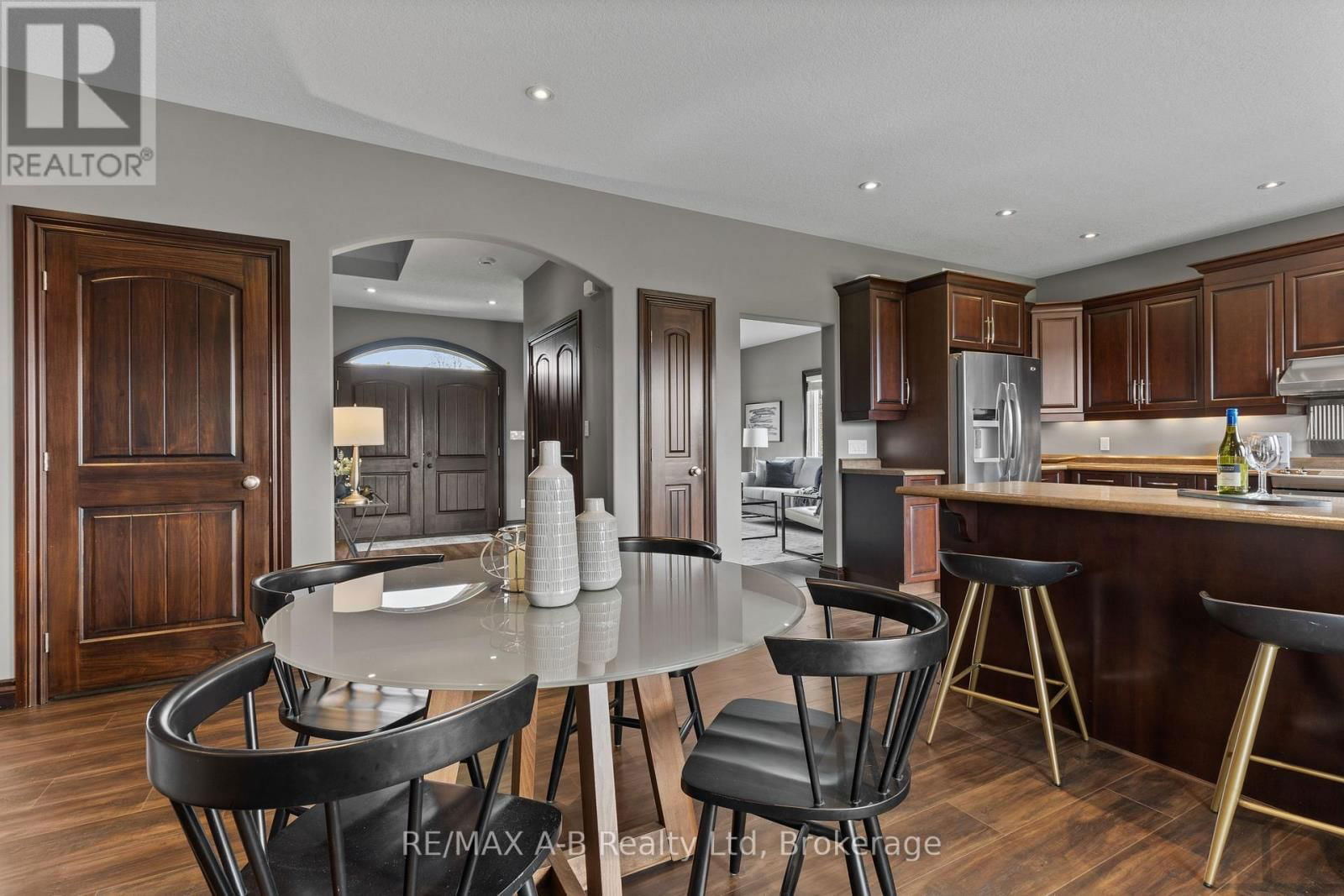 3321 PERTH ROAD 140 Image 13