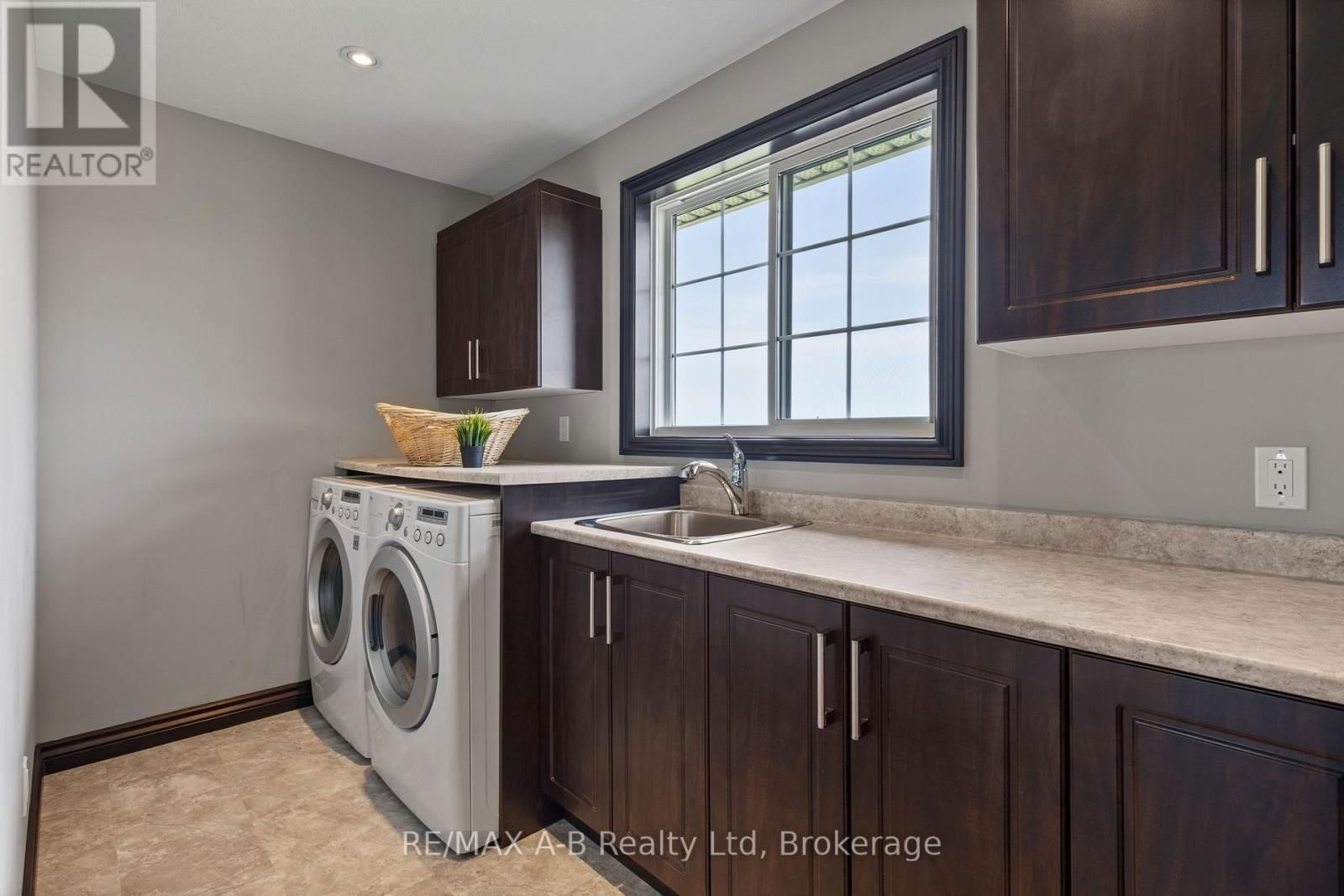 3321 PERTH ROAD 140 Image 26