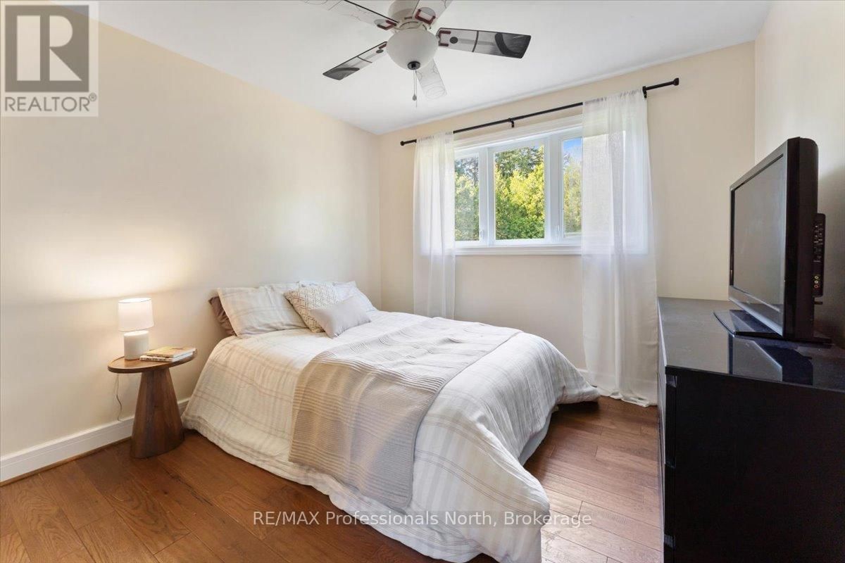 3 SCOTIA AVENUE Image 16