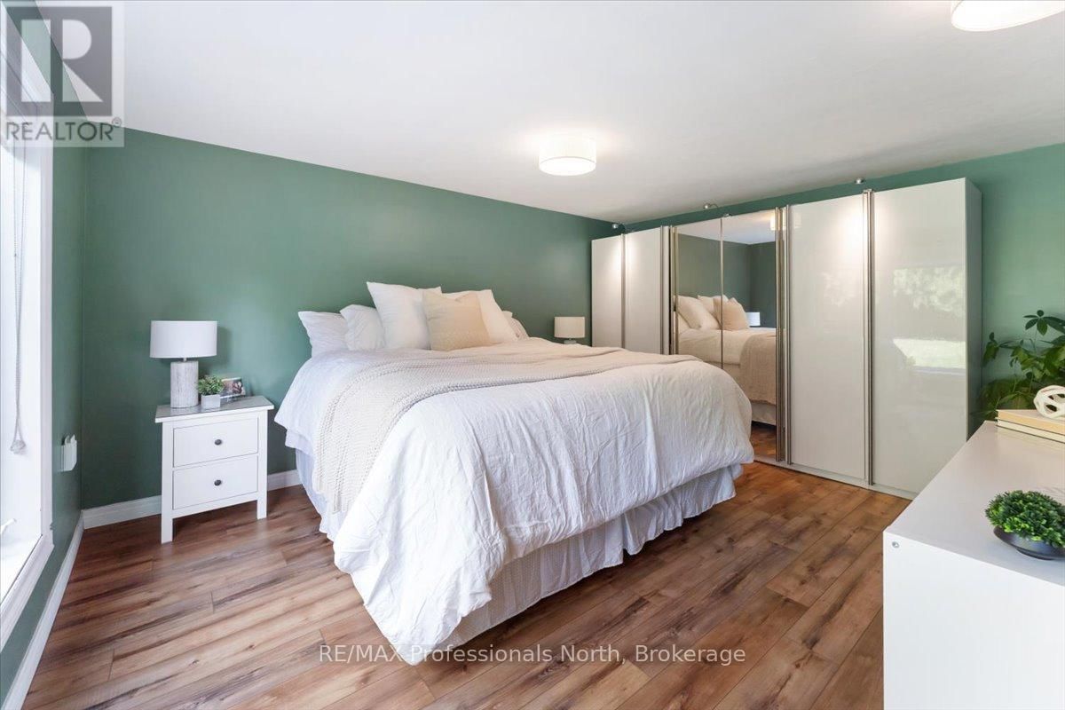 3 SCOTIA AVENUE Image 19