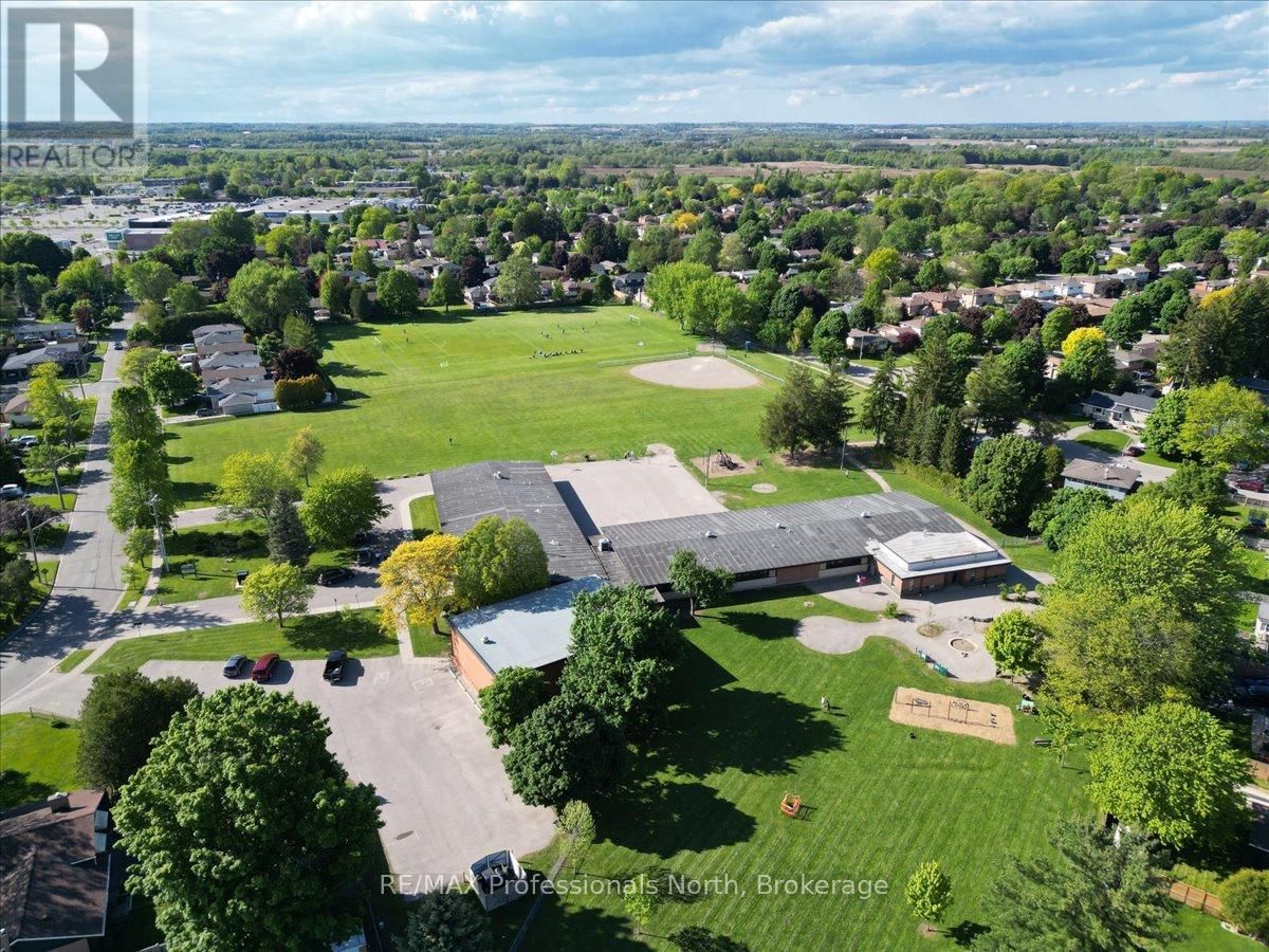 3 SCOTIA AVENUE Image 34