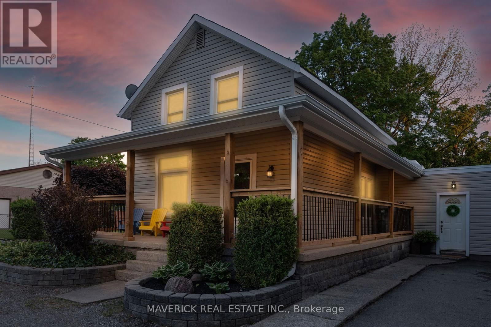 22371 ADELAIDE ROAD Image 1