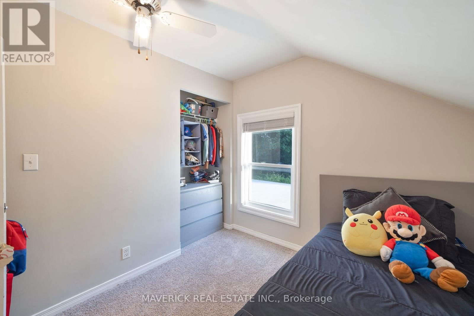 22371 ADELAIDE ROAD Image 31