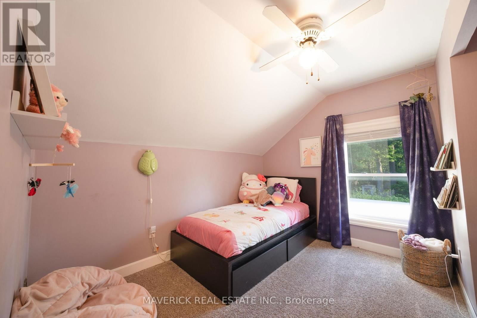 22371 ADELAIDE ROAD Image 32