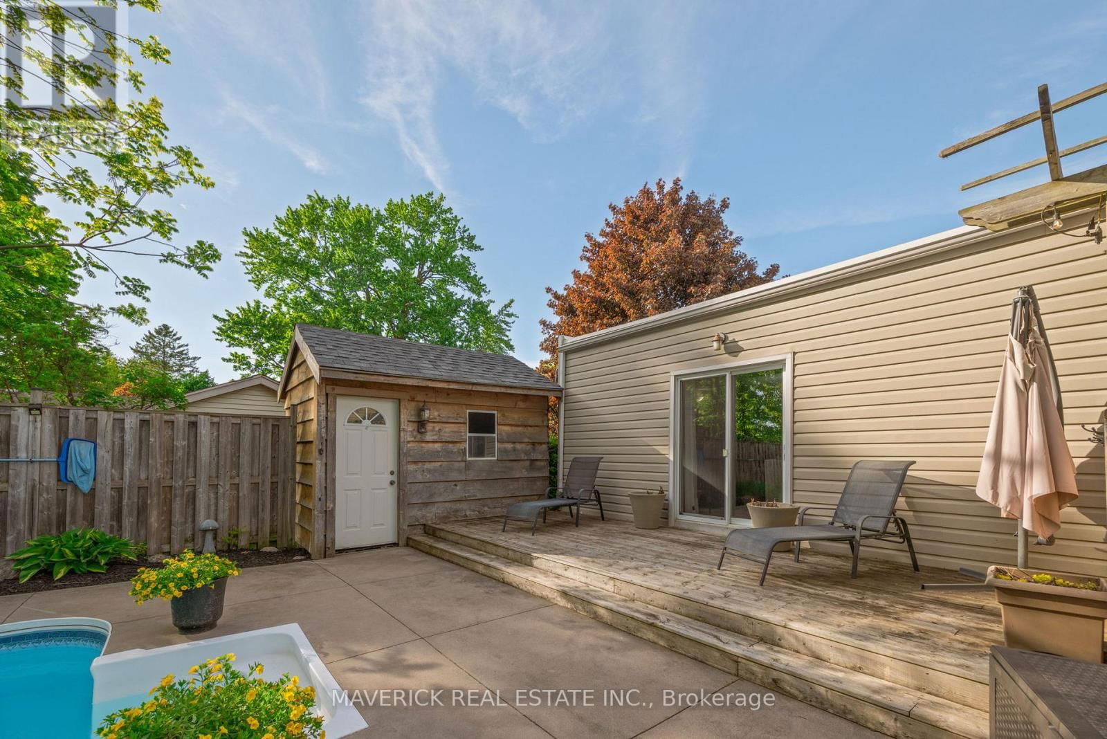 22371 ADELAIDE ROAD Image 7