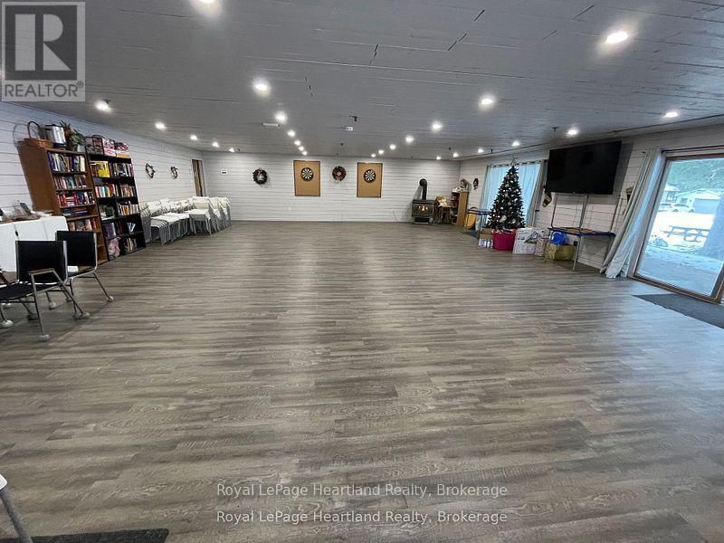 35791 BAYFIELD RIVER ROAD Image 8