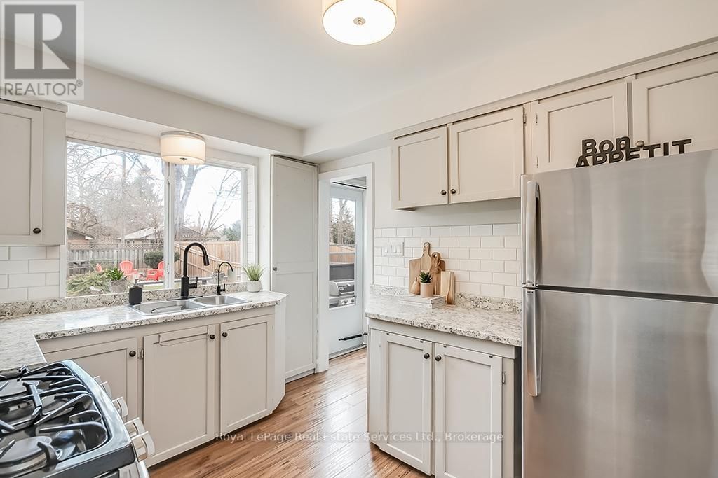 23 LORNE AVENUE Image 15