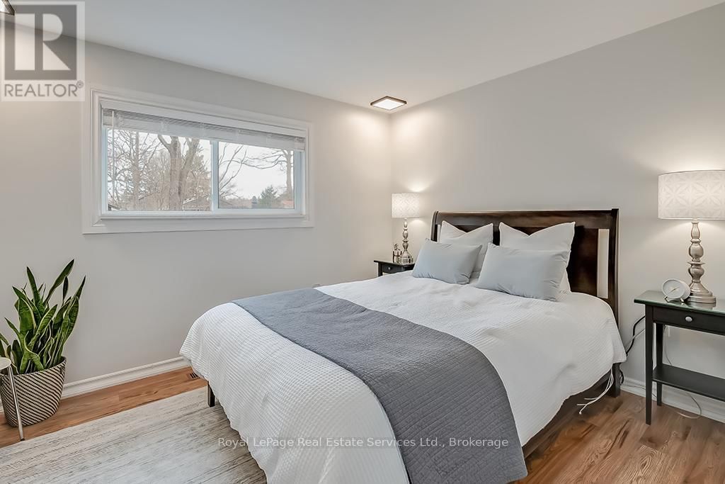 23 LORNE AVENUE Image 16