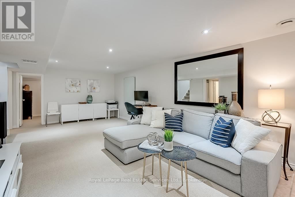 23 LORNE AVENUE Image 24
