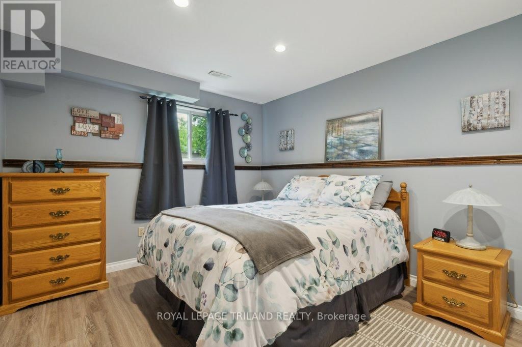 10 SCHREYER DRIVE Image 31