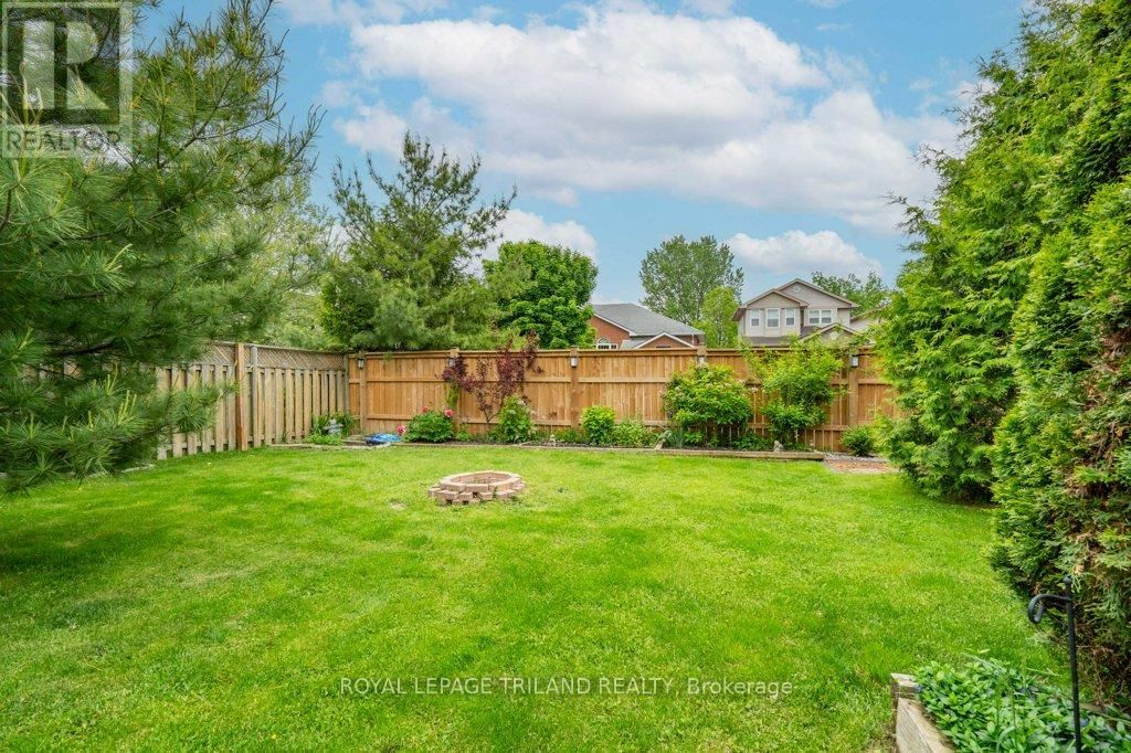 10 SCHREYER DRIVE Image 38