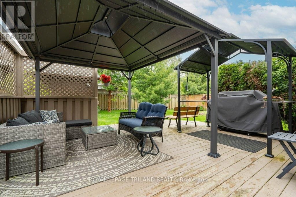 10 SCHREYER DRIVE Image 41