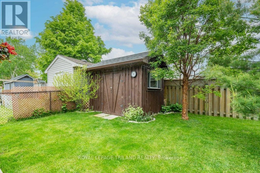 10 SCHREYER DRIVE Image 45
