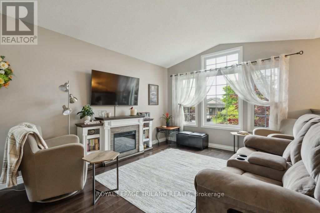 10 SCHREYER DRIVE Image 5