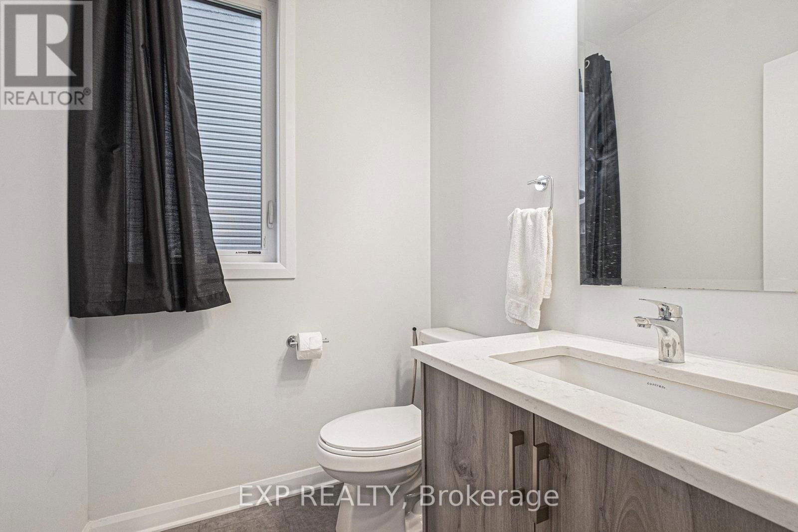 528 ANCHOR CIRCLE Image 15